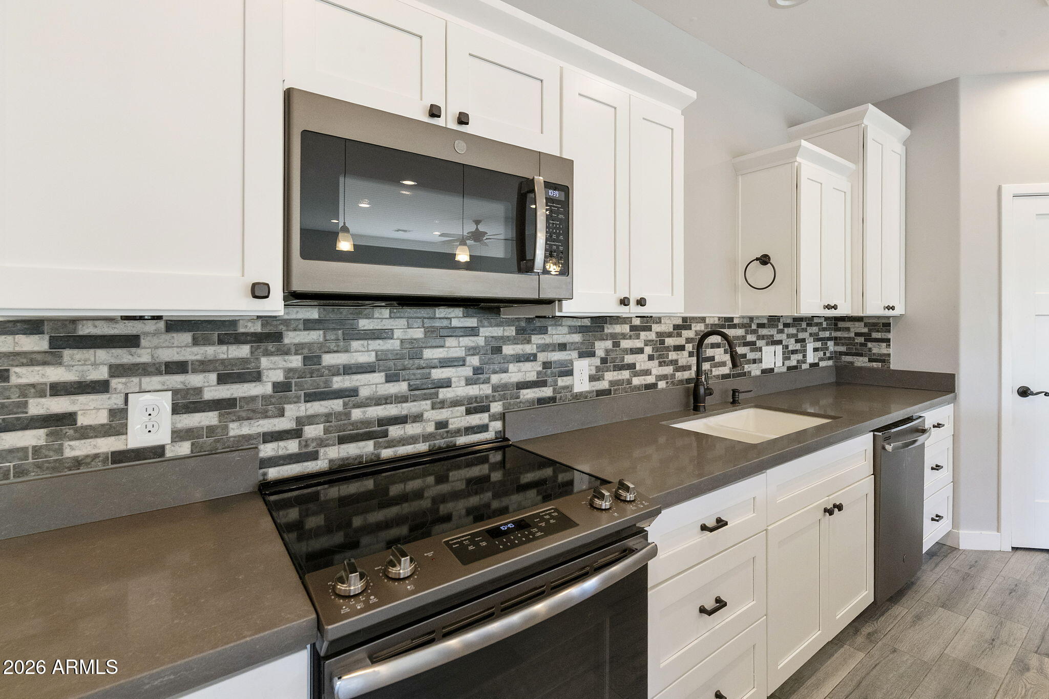 973 North Boyd Road Apache Junction, AZ 85119 - Photo 16 of 60 Granite countertops