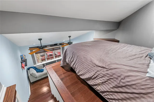 $975,000 | 1041 North 4th Street, New Hyde Park, NY 11040