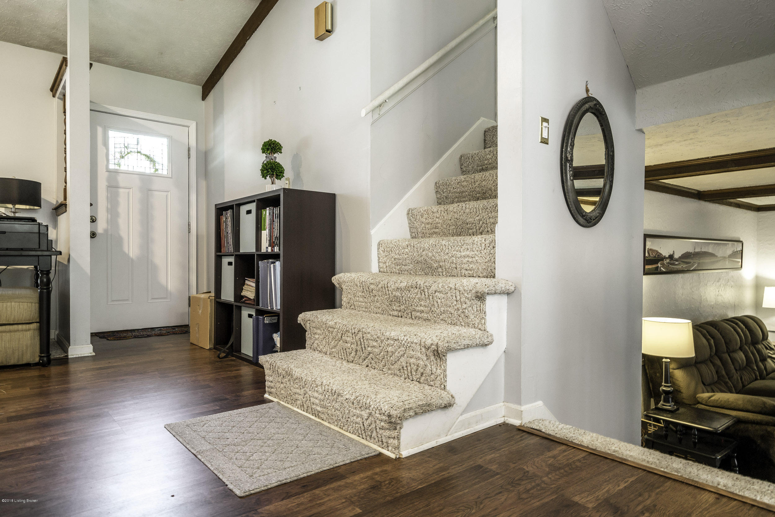 8132 Rochelle Road Louisville, KY 40228 - Photo 10 of 38 10