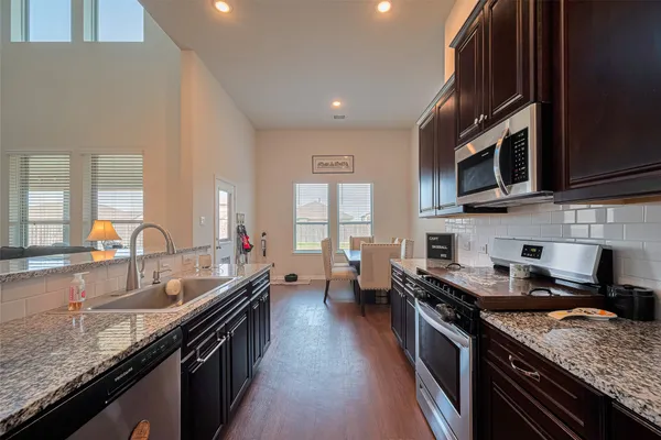 $2,500 | 308 Morning Dove Trail, Sealy, TX 77474
