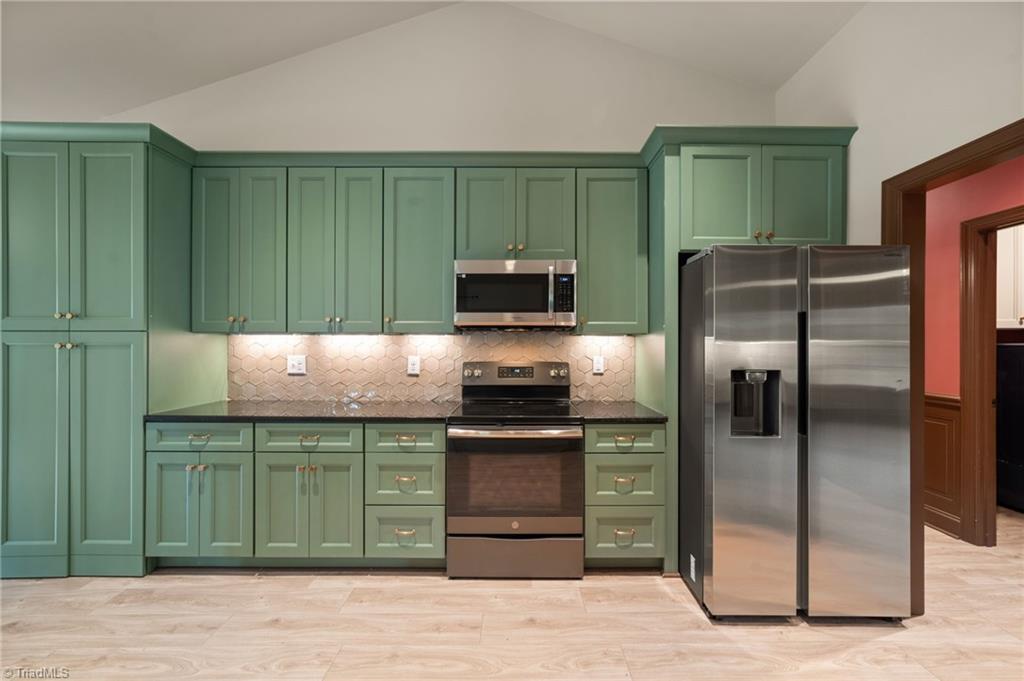 4045 Clapp Mill Road Burlington, NC 27215 - Photo 17 of 42