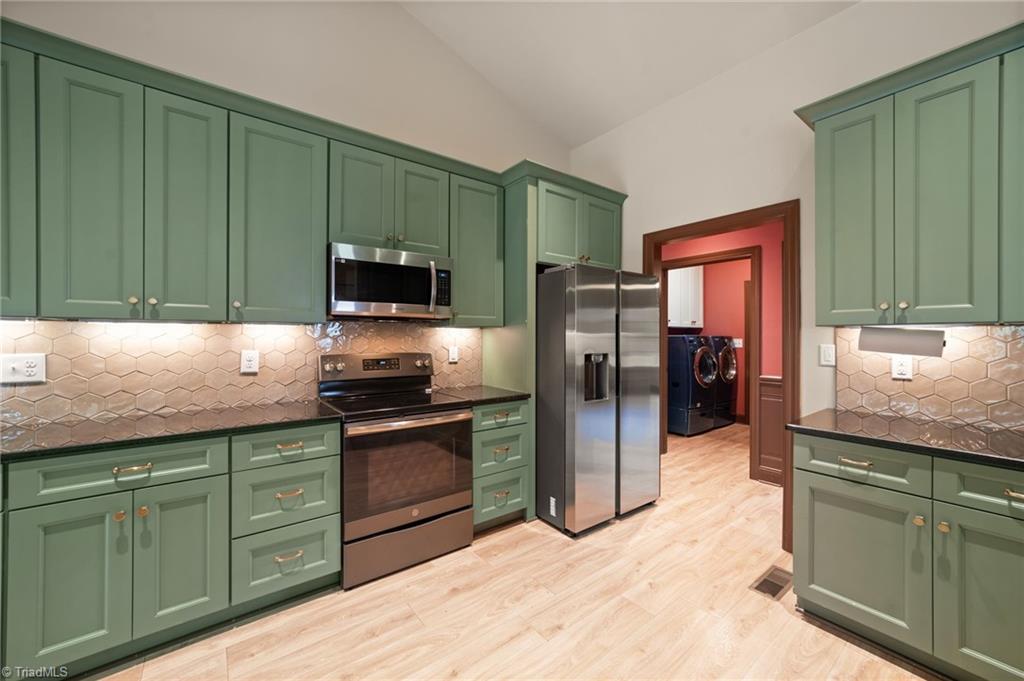 4045 Clapp Mill Road Burlington, NC 27215 - Photo 18 of 42