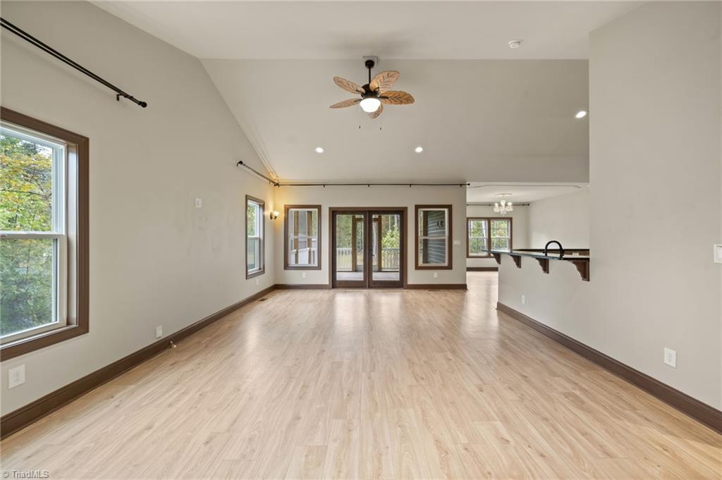 4045 Clapp Mill Road Burlington, NC 27215 - Photo 4 of 42