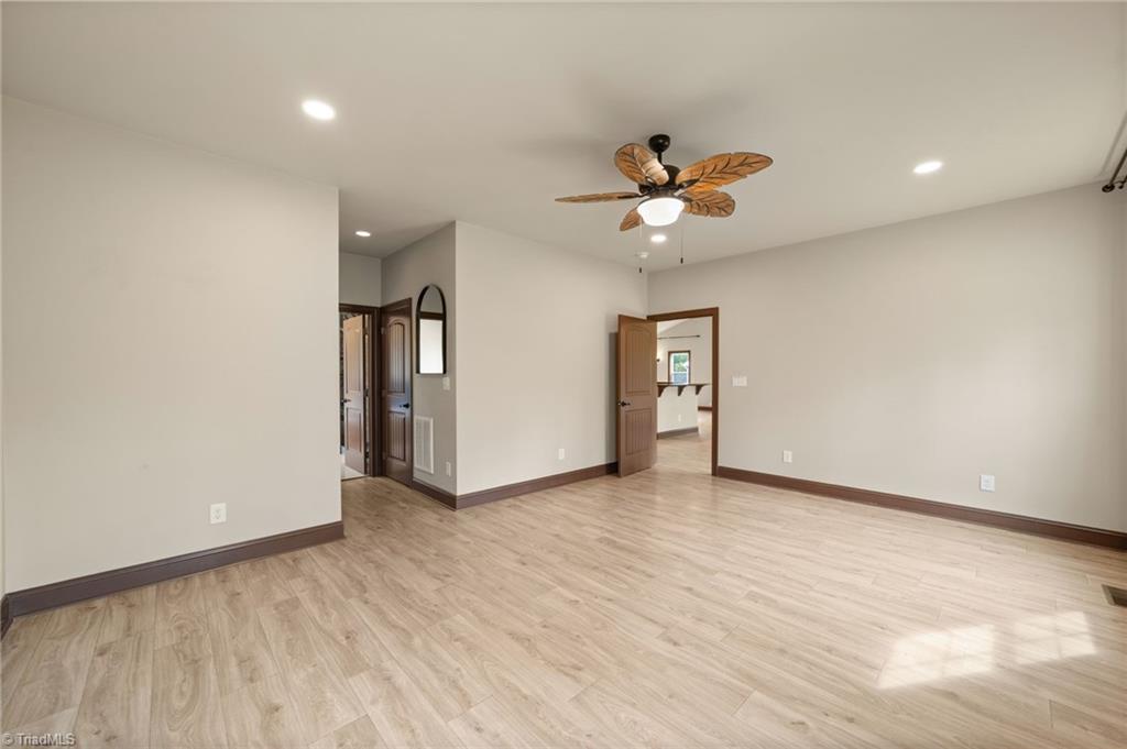 4045 Clapp Mill Road Burlington, NC 27215 - Photo 7 of 42