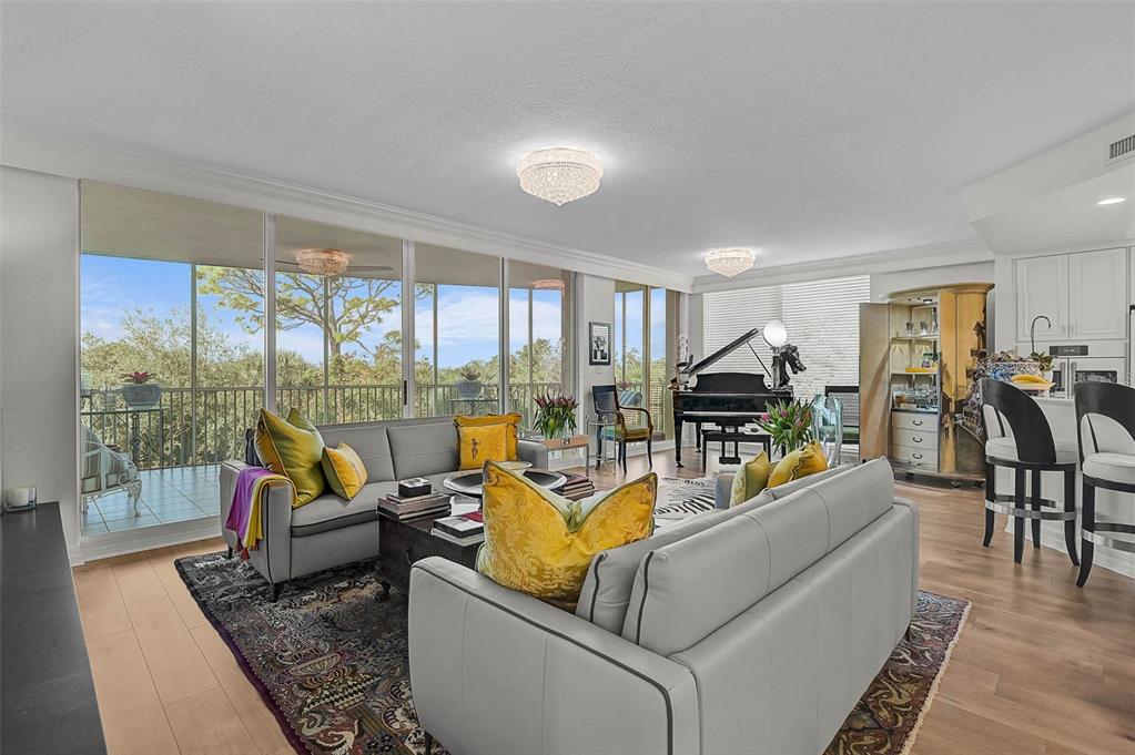 385 North Point Road, Unit 304 Osprey, FL 34229 - Photo 10 of 61 Gallery Image 10