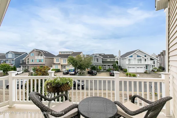 $15,000 | 12 Captains Court, Manasquan, NJ 08736