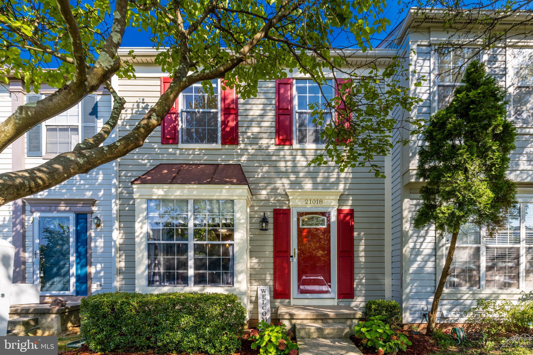 21018 Coach House Square Ashburn, VA 20147 - Photo 2 of 39