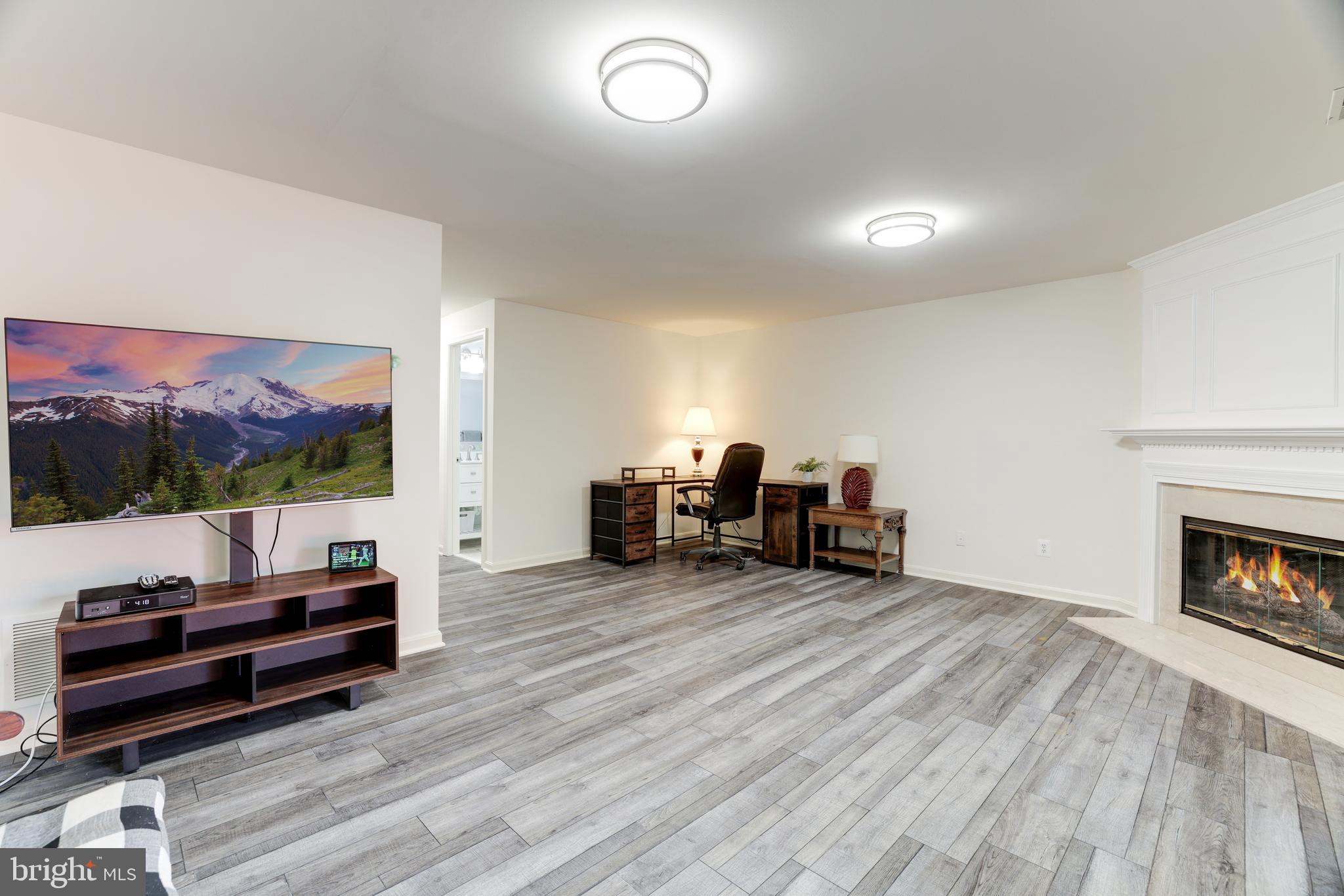 21018 Coach House Square Ashburn, VA 20147 - Photo 28 of 39