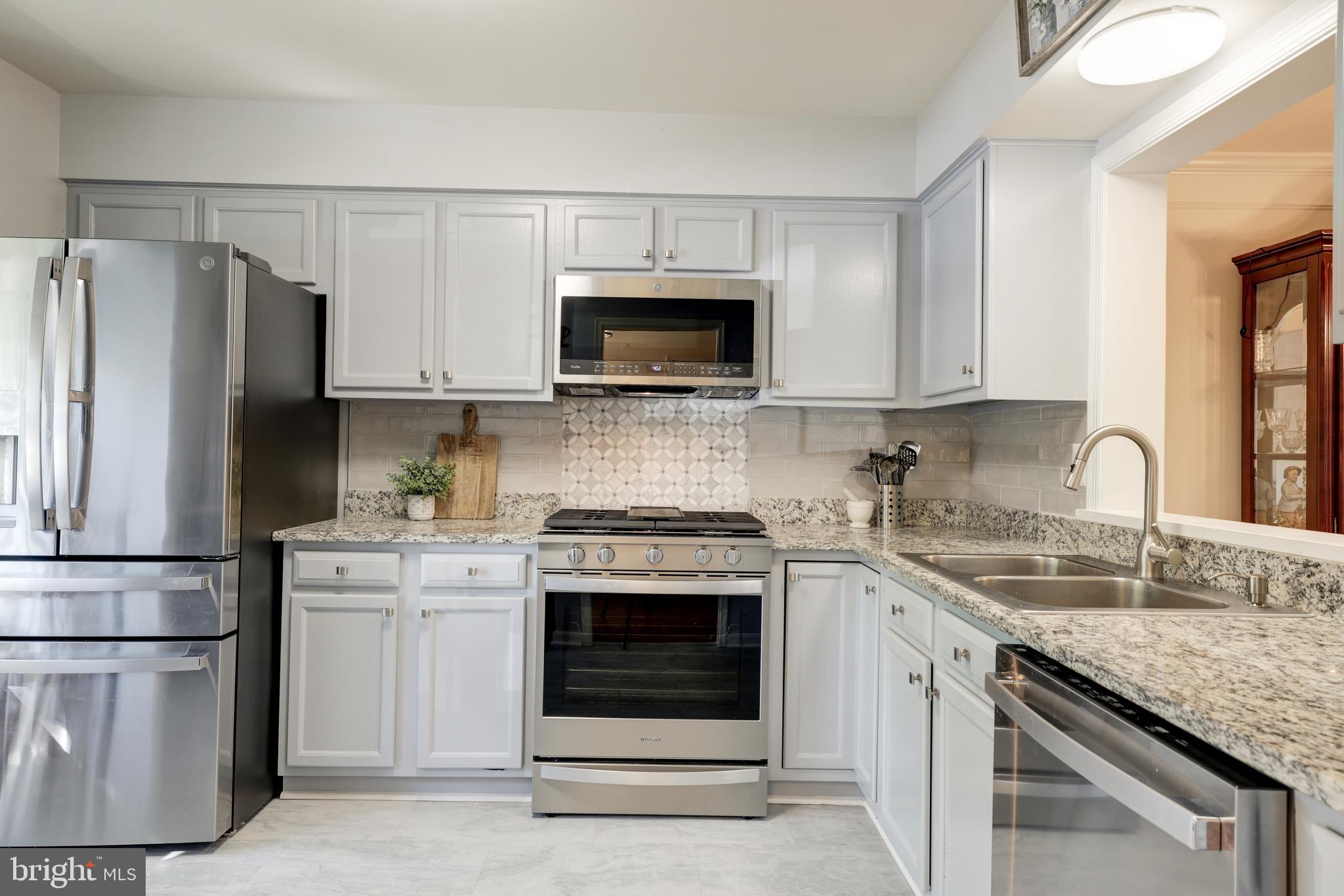 21018 Coach House Square Ashburn, VA 20147 - Photo 9 of 39