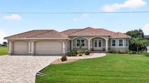$825,000 | 2107 Padre Island Drive, Punta Gorda, FL 33950