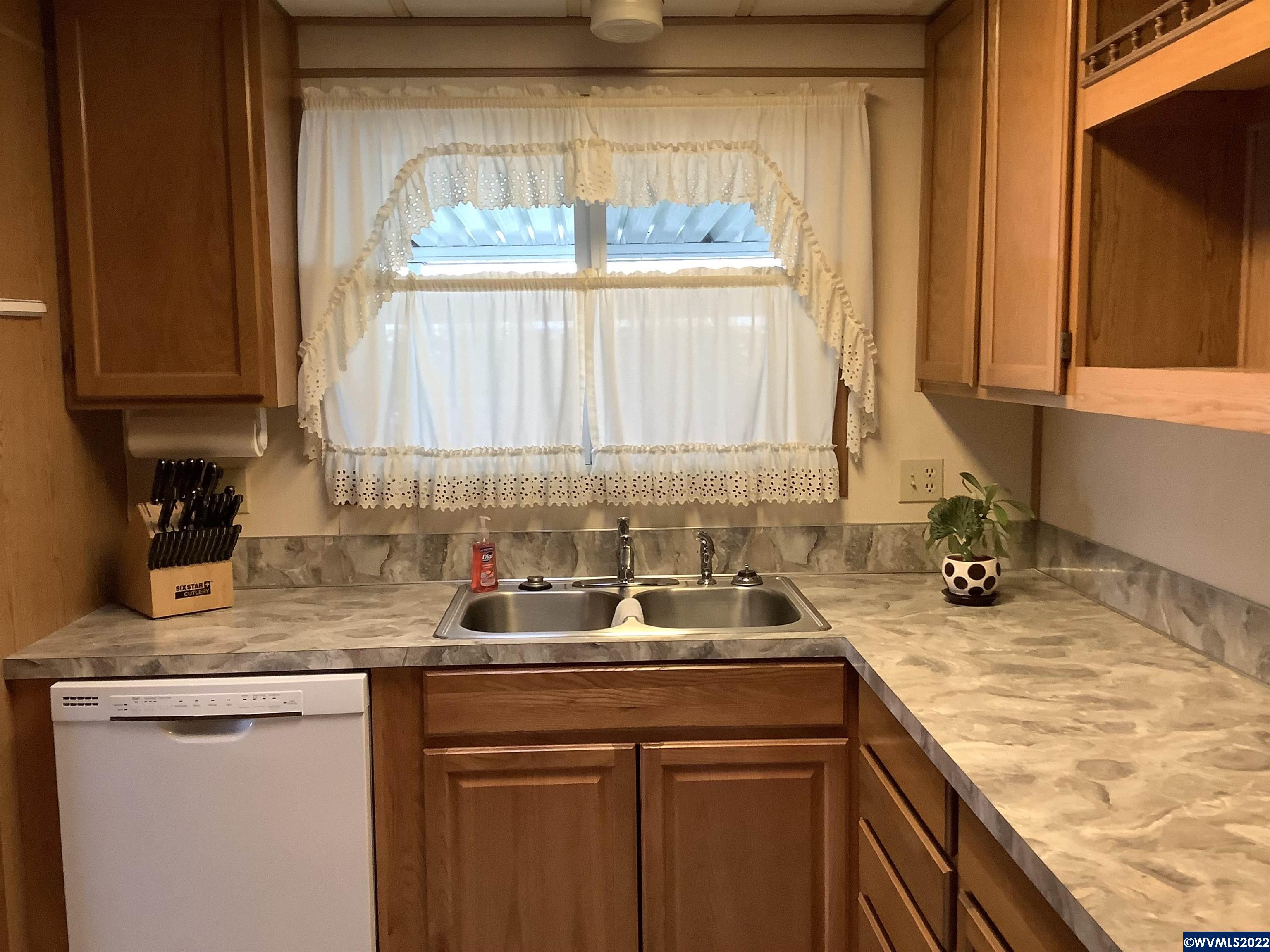 4730 Auburn Road Northeast, Unit 114 Salem, OR 97301 - Photo 6 of 22 Gallery Image 6