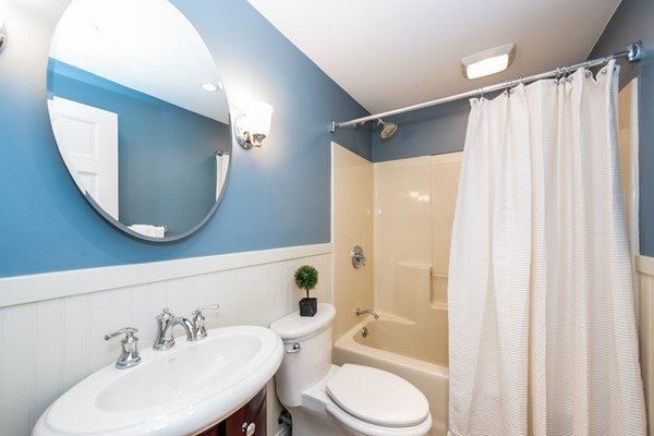 33 William Road Billerica, MA 01821 - Photo 11 of 30 Gallery Image 11