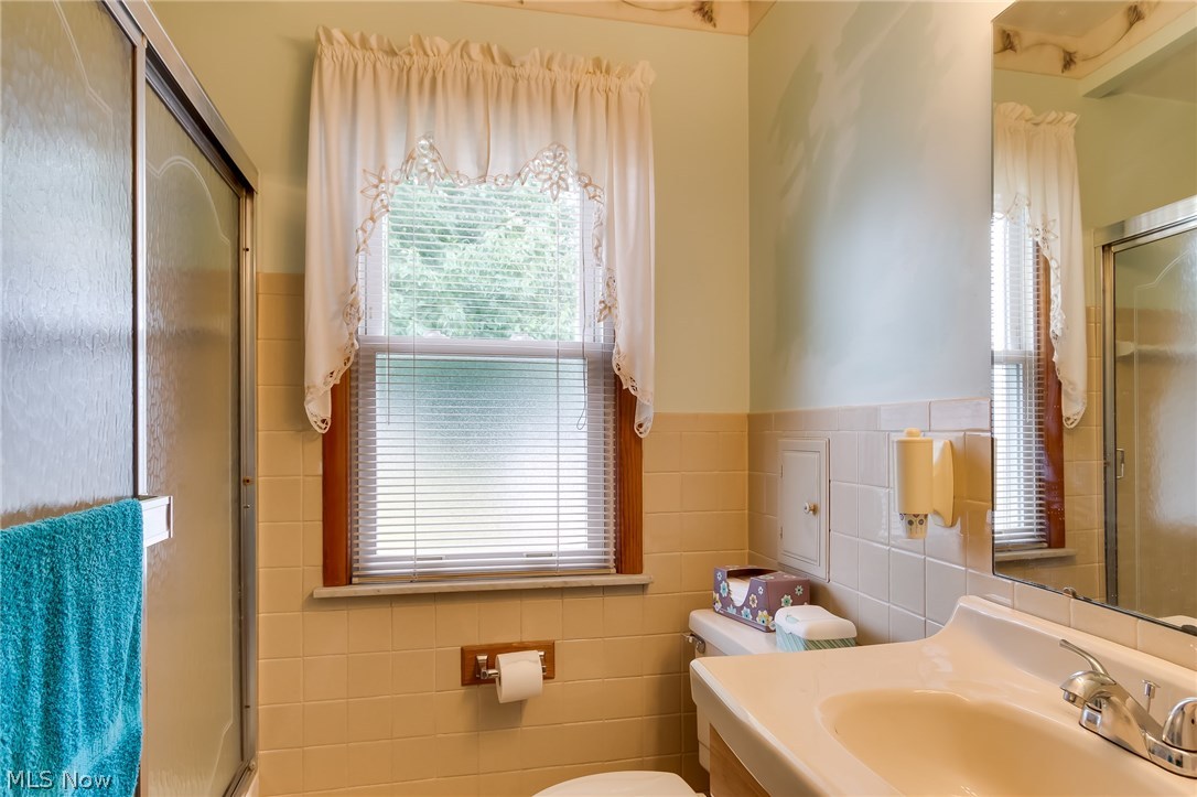 362 Clarmont Road Willowick, OH 44095 - Photo 11 of 24