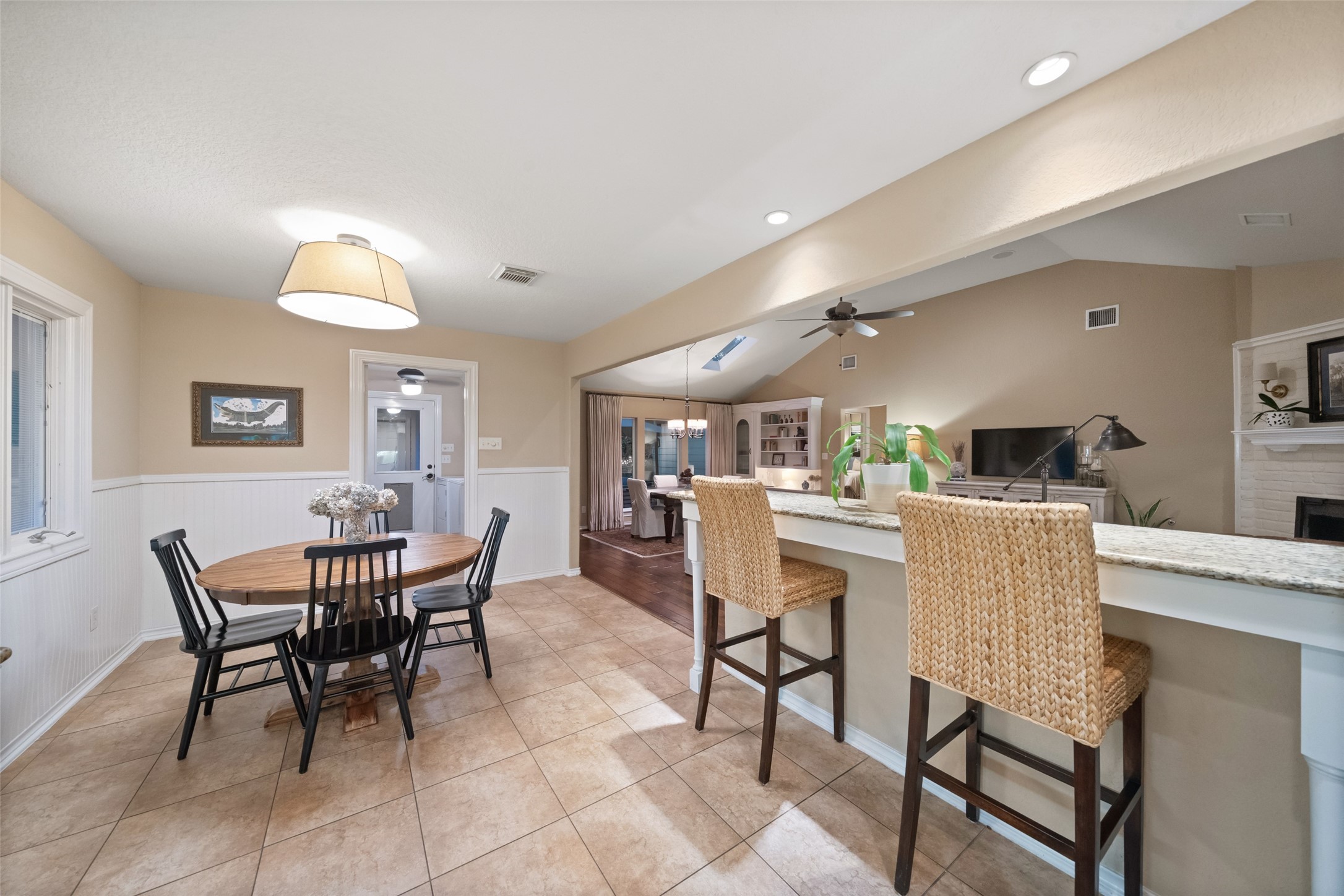 722 Shadow Brook Drive Spring, TX 77380 - Photo 18 of 27 a dining room with furniture and window
