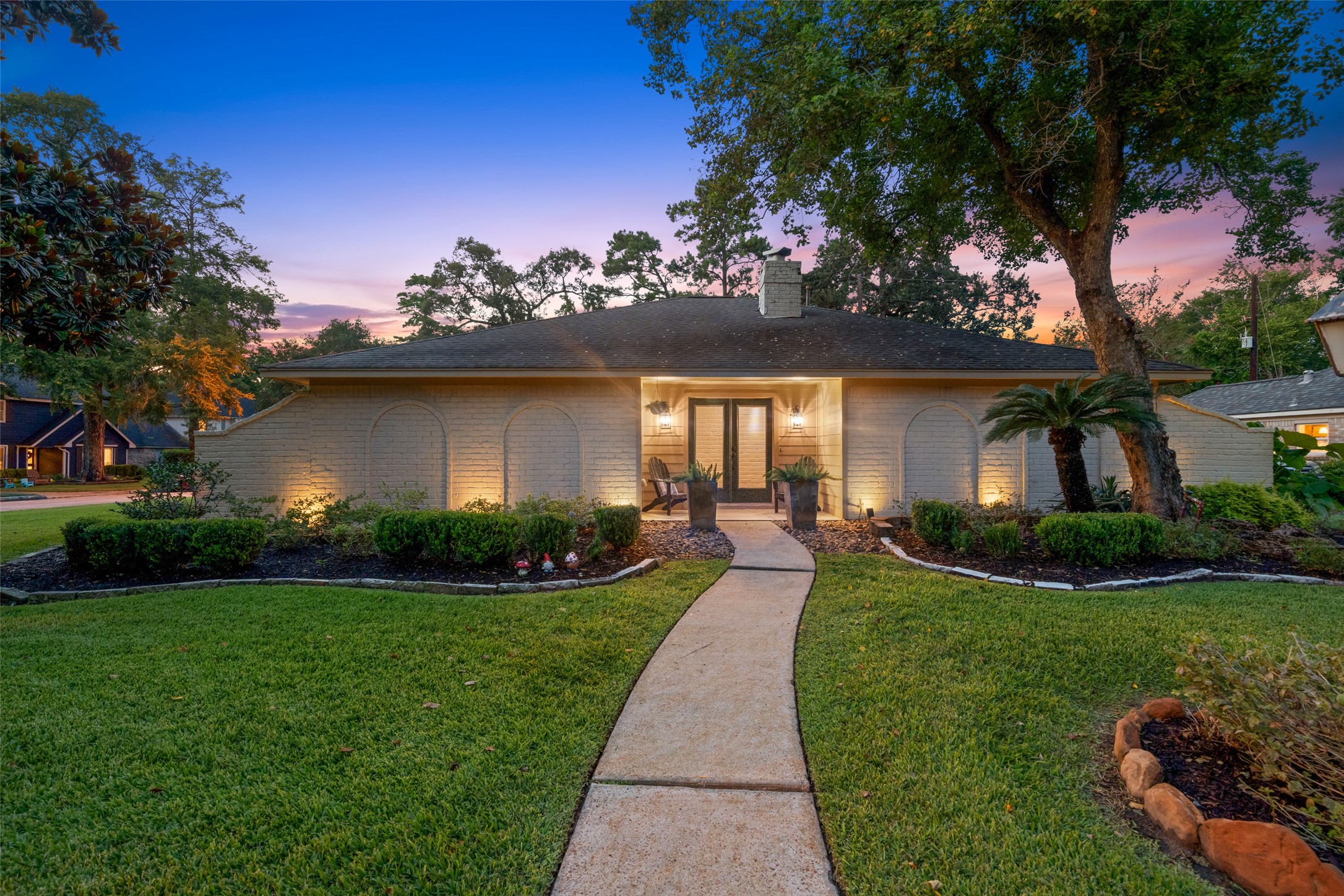 722 Shadow Brook Drive Spring, TX 77380 - Photo 2 of 27 a front view of a house with a yard