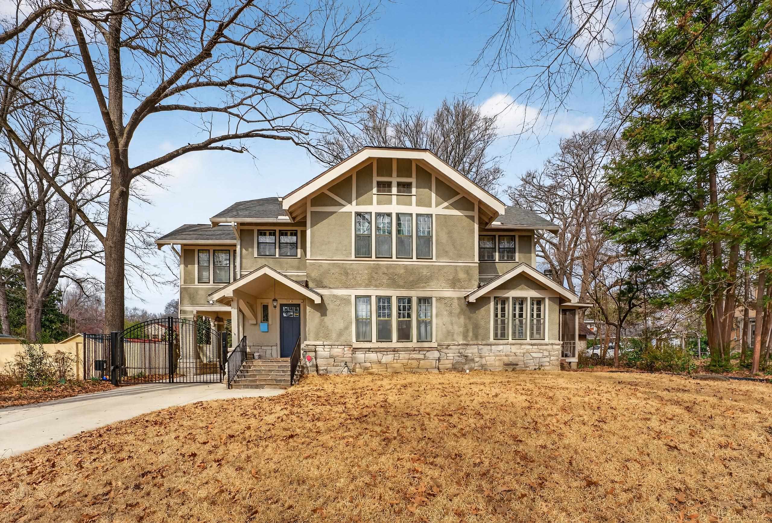 2364 South Strathmore Circle Memphis, TN 38112 - Photo 1 of 40