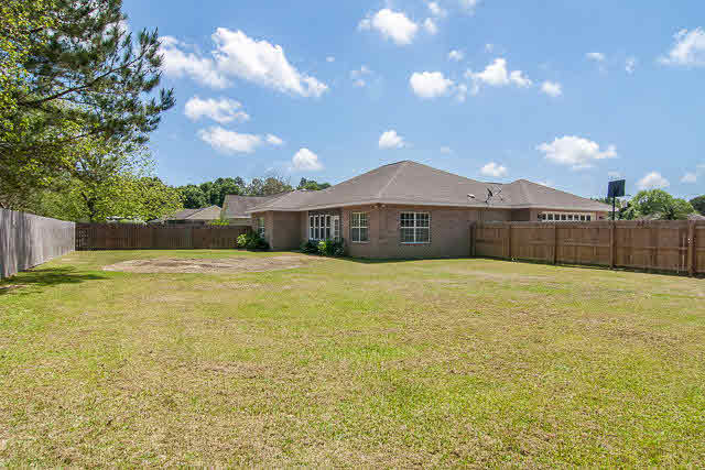 19094 Riverbend Loop Foley, AL 36535 - Photo 5 of 31