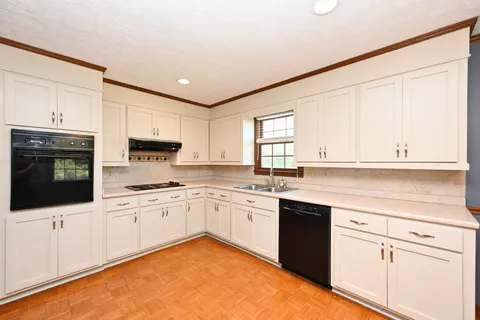 $299,900 | 108 Oakland Court, White House, TN 37188