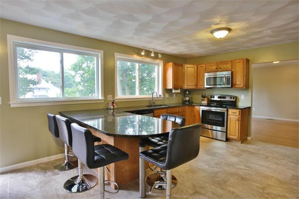 21 Garden Road Stoneham, MA 02180 - Photo 2 of 10 Gallery Image 2