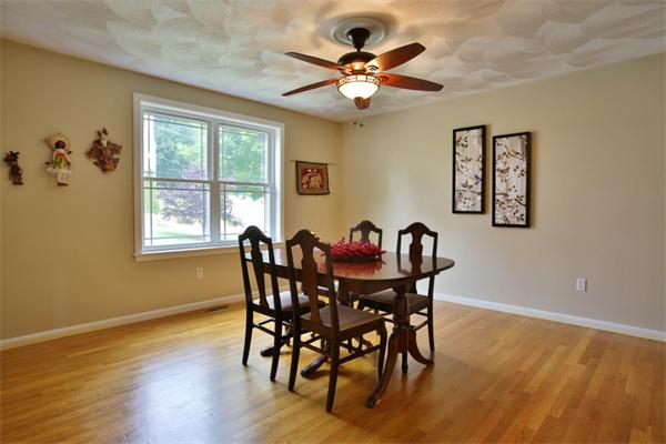 21 Garden Road Stoneham, MA 02180 - Photo 4 of 10 Gallery Image 4