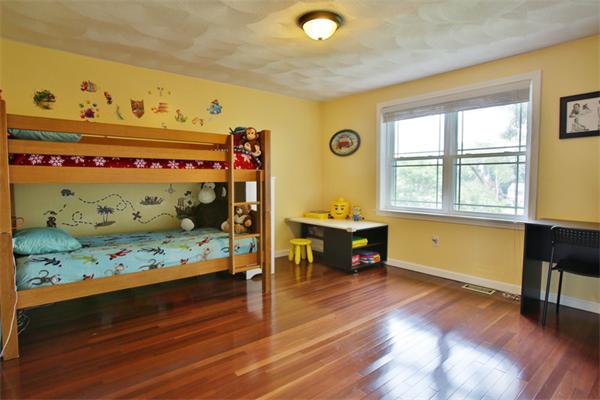 21 Garden Road Stoneham, MA 02180 - Photo 8 of 10 Gallery Image 8