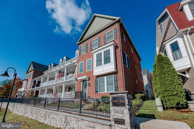 $800,000 | 634 West End Walk, Media, PA 19063