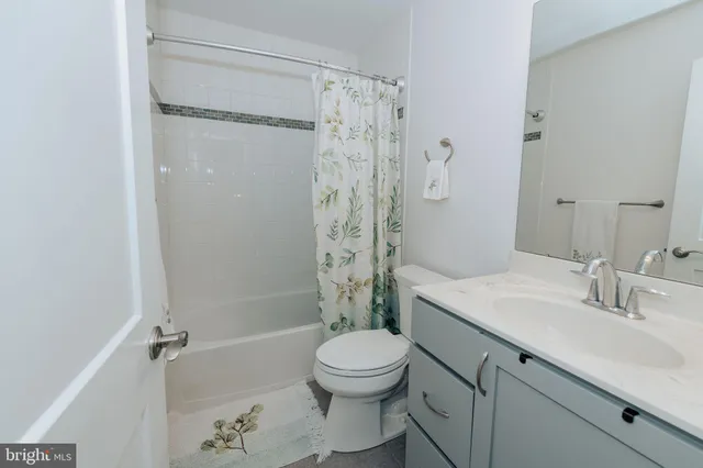 $800,000 | 634 West End Walk, Media, PA 19063