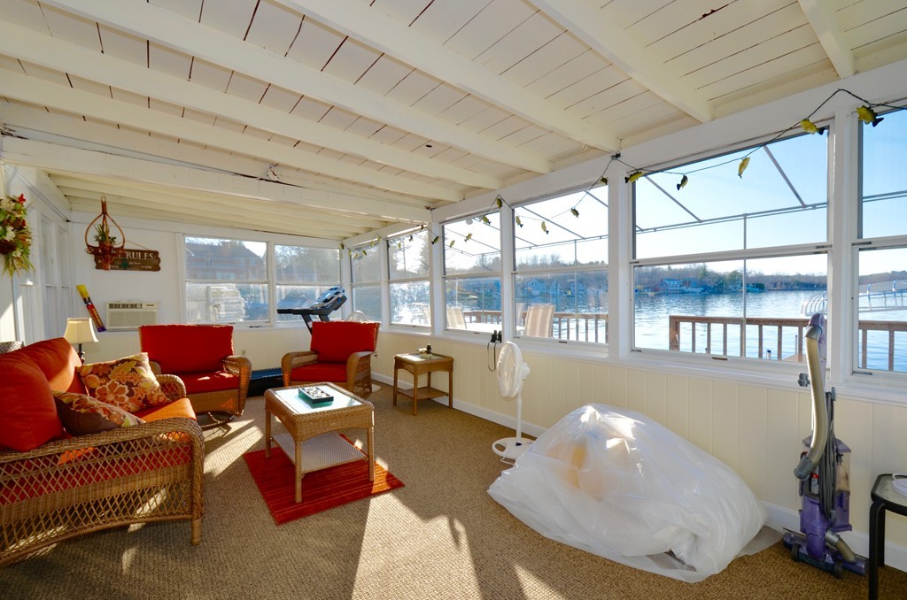 33 Point Pleasant Road Webster, MA 01570 - Photo 9 of 24