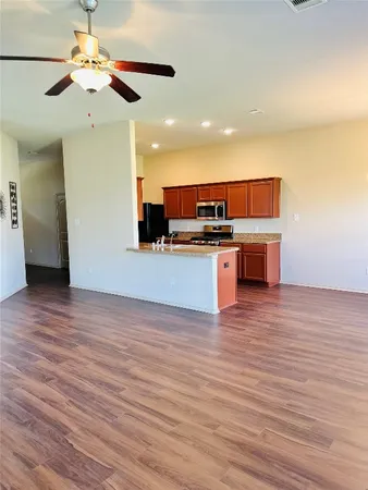 $2,050 | 5202 Lilac Hollow Lane, Katy, TX 77449