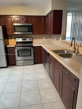 $2,500 | 1733 Village Boulevard, Unit 111, West Palm Beach, FL 33409