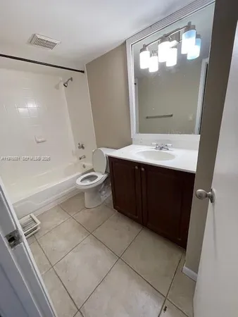 $2,500 | 1733 Village Boulevard, Unit 111, West Palm Beach, FL 33409