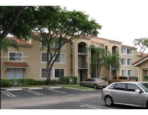 $2,500 | 1733 Village Boulevard, Unit 111, West Palm Beach, FL 33409