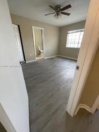 $2,500 | 1733 Village Boulevard, Unit 111, West Palm Beach, FL 33409