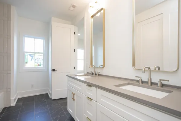 $3,600 | 539 Croley Drive, Unit A, Nashville, TN 37209