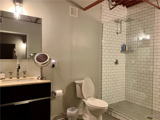 $3,695 | 520 Seneca Street, Unit 304, Utica, NY 13502