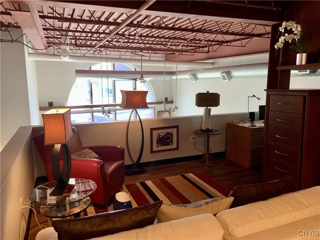 $3,695 | 520 Seneca Street, Unit 304, Utica, NY 13502