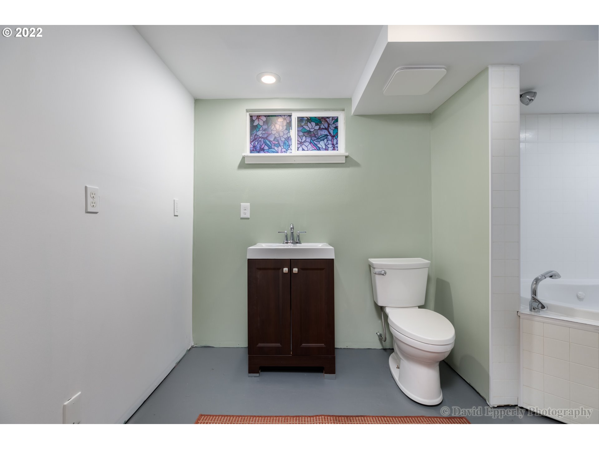 34041 Millard Road Warren, OR 97053 - Photo 17 of 30 Bathroom