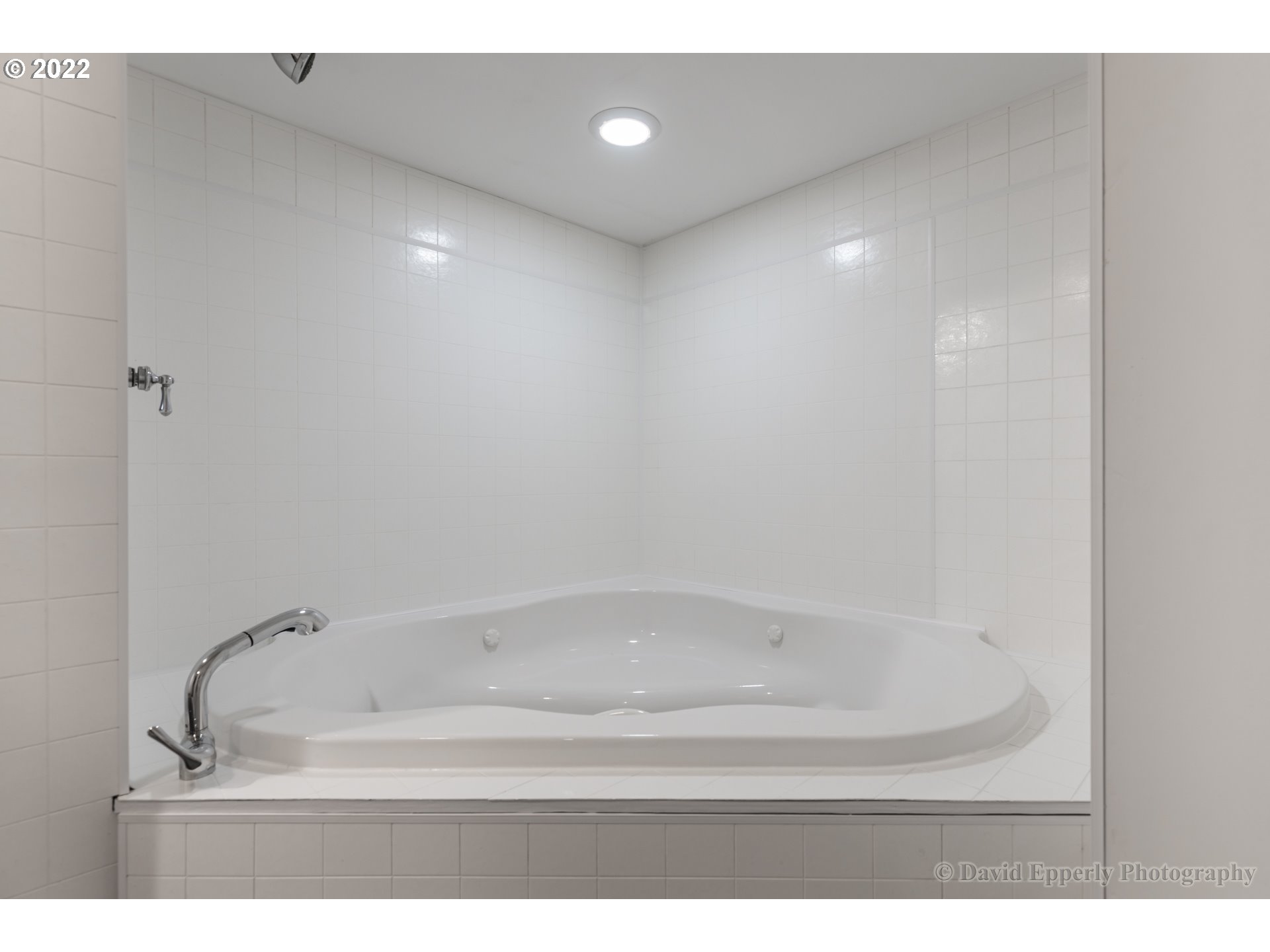 34041 Millard Road Warren, OR 97053 - Photo 19 of 30 Bathroom