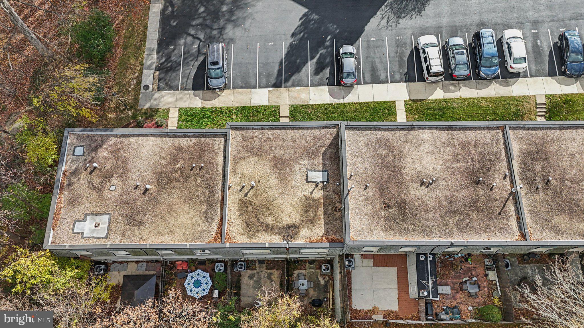 5912 Minutemen Road, Unit 295 Springfield, VA 22152 - Photo 51 of 55 an aerial view of a house