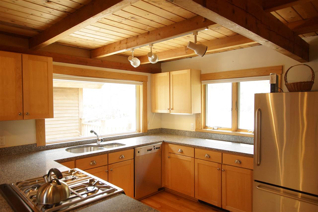 1899 East Mountain Road Killington, VT 05751 - Photo 10 of 23