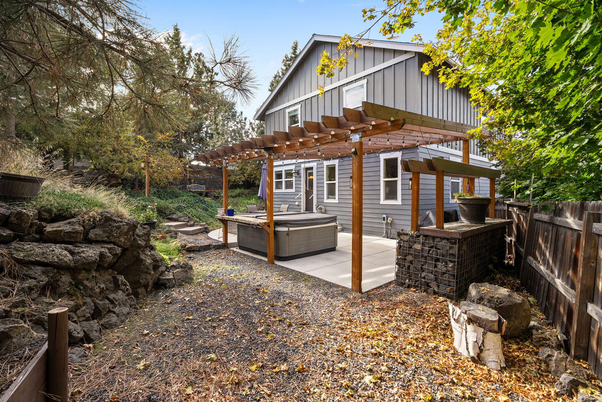 62906 Bilyeu Way Bend, OR 97701 - Photo 37 of 100 a view of a house with a outdoor space