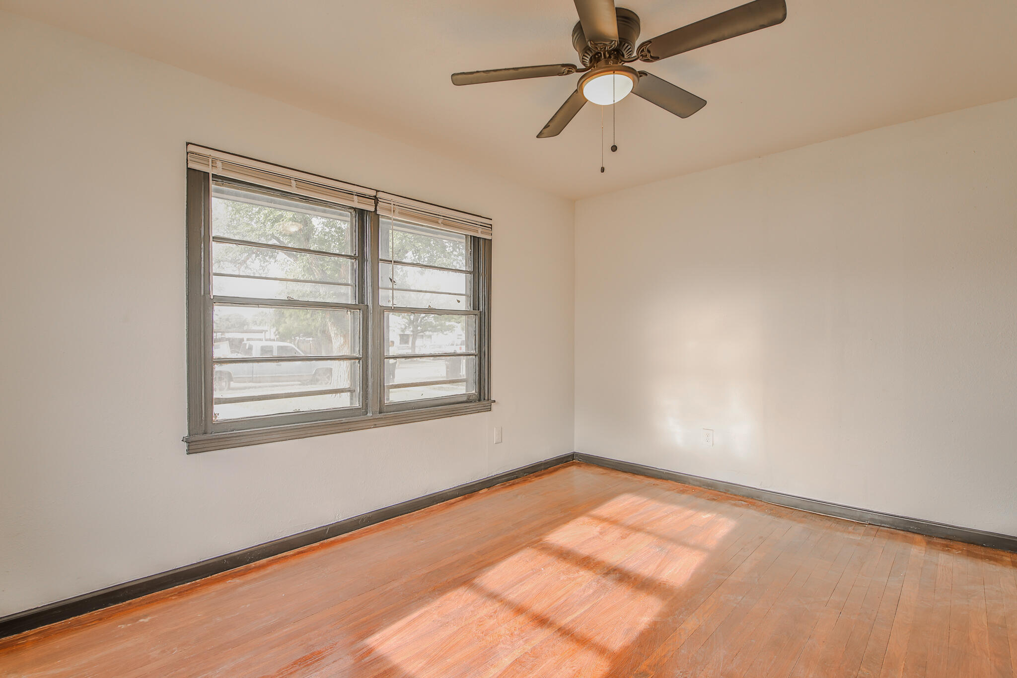 2014 60th Street Lubbock, TX 79412 - Photo 13 of 20 Haleydphotography-20