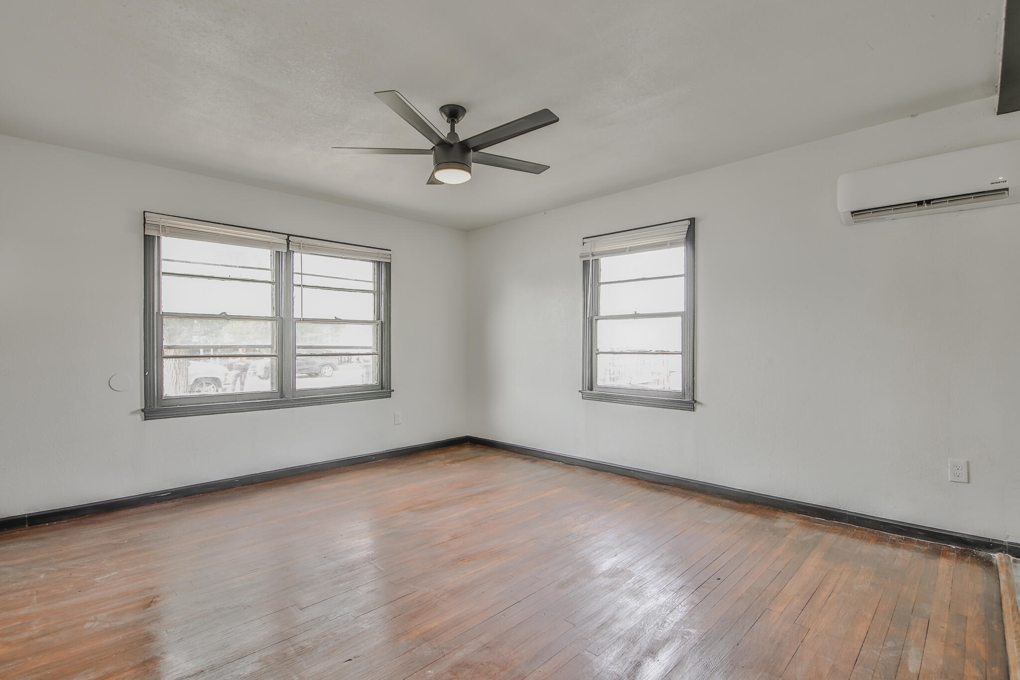 2014 60th Street Lubbock, TX 79412 - Photo 3 of 20 Haleydphotography-7