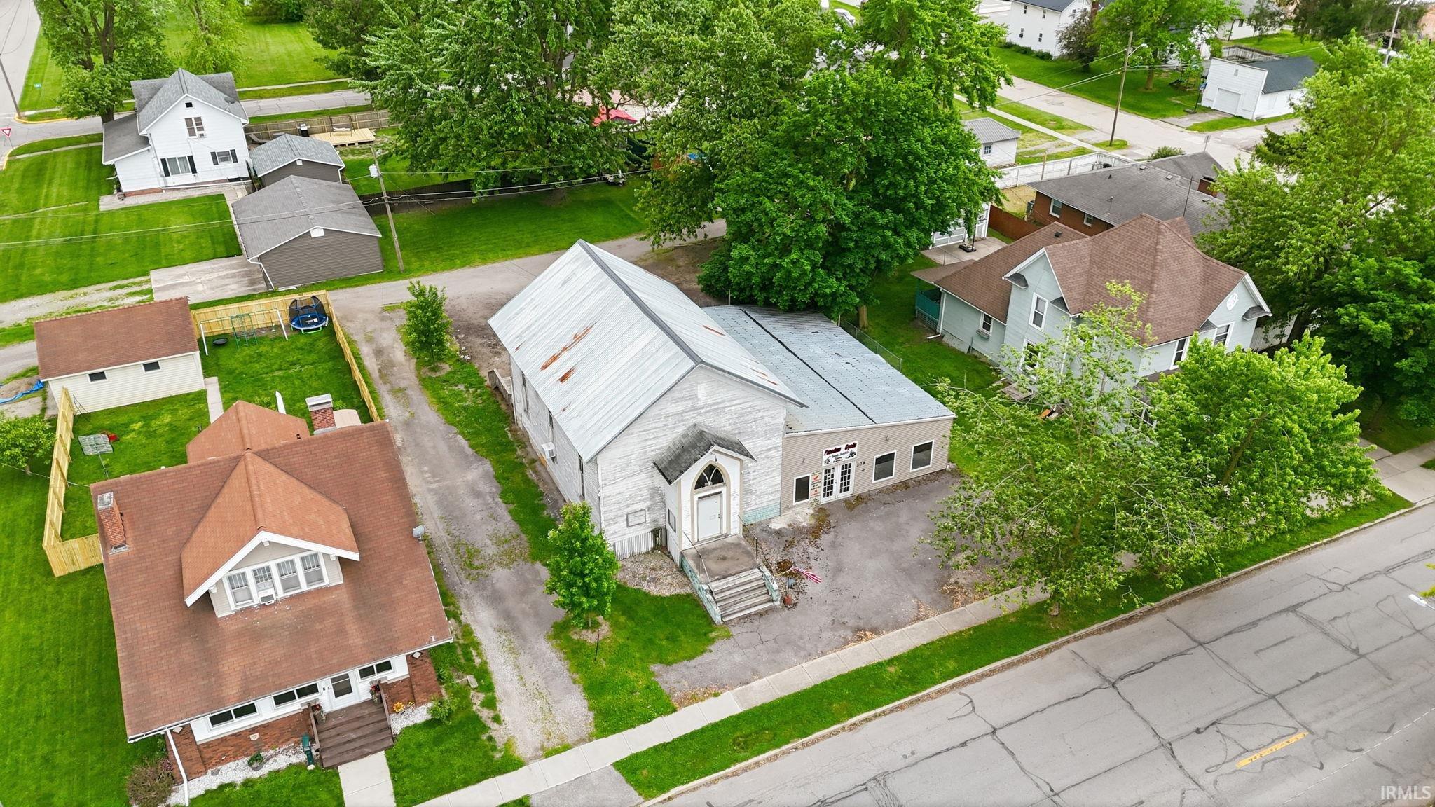 208 East Main Street Butler, IN 46721 - Photo 6 of 21