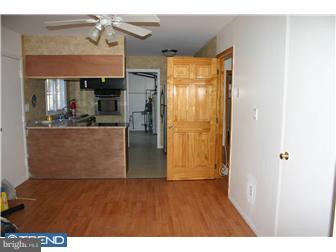56 South Sunset Road Willingboro, NJ 08046 - Photo 2 of 8