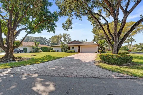 $1,010,000 | 9600 Conchshell Manor, Plantation, FL 33324