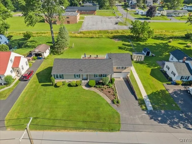 $284,500 | 15 Stryker Avenue, Owasco, NY 13021