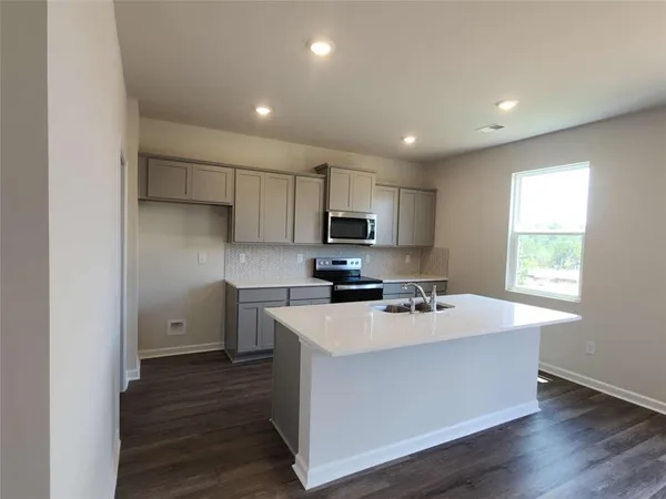 $368,800 | 826 Trillium Drive, Locust Grove, GA 30248