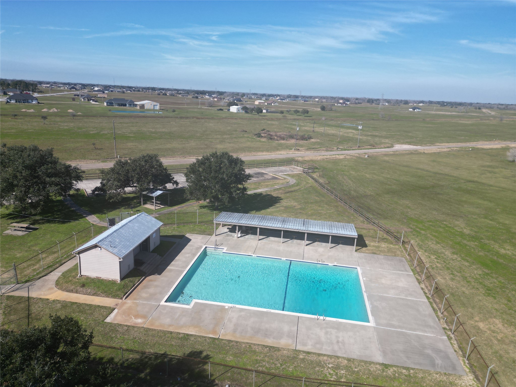 497 Brahman Trail Angleton, TX 77515 - Photo 12 of 15 a view of an ocean with beach
