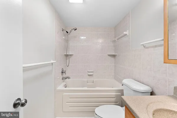 $298,892 | 221 North Emory Drive, Unit 8, Sterling, VA 20164